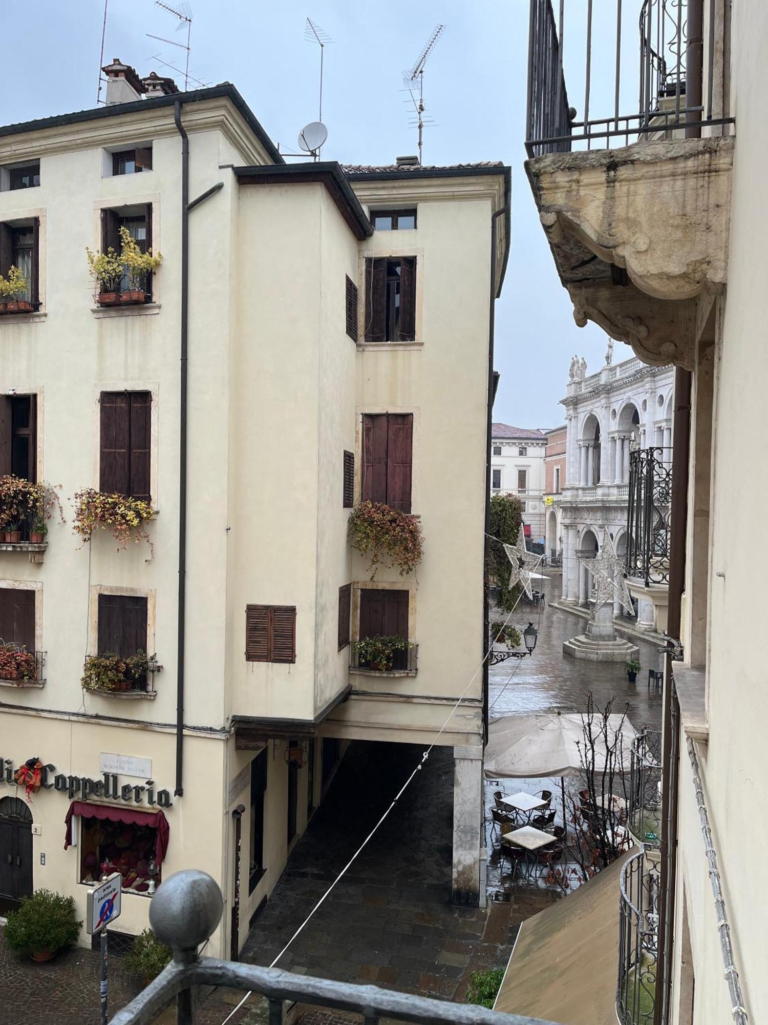 Il Campanile Appartement Vicenza Buitenkant foto